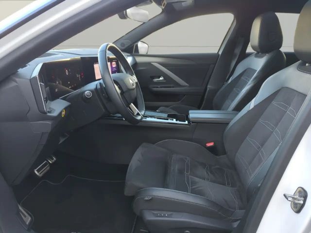 Opel Astra Sports Tourer Ultimate