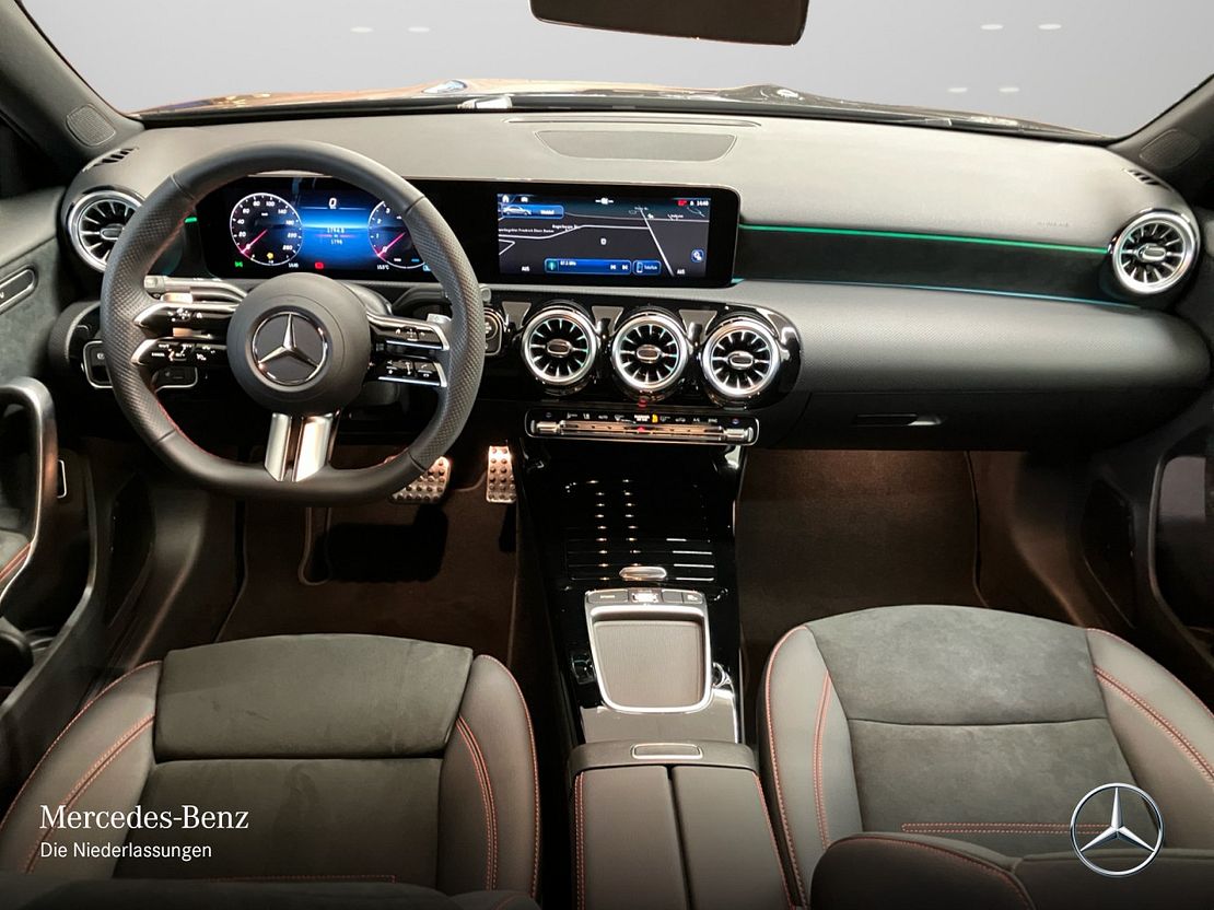 Mercedes-Benz A 200 AMG Line