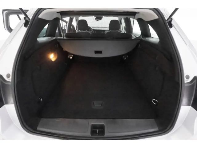 Opel Astra 1.5 Turbo Business Edition