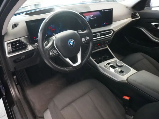 BMW 320 320e Touring