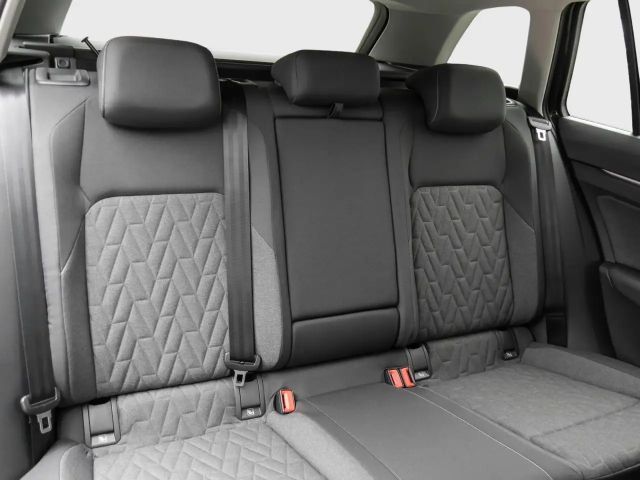 Volkswagen Golf 1.5 TSI Golf VIII Life Variant