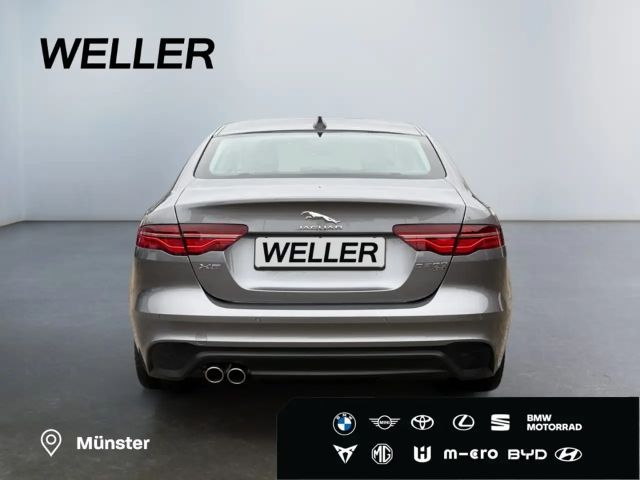 Jaguar XE AWD D200 SE