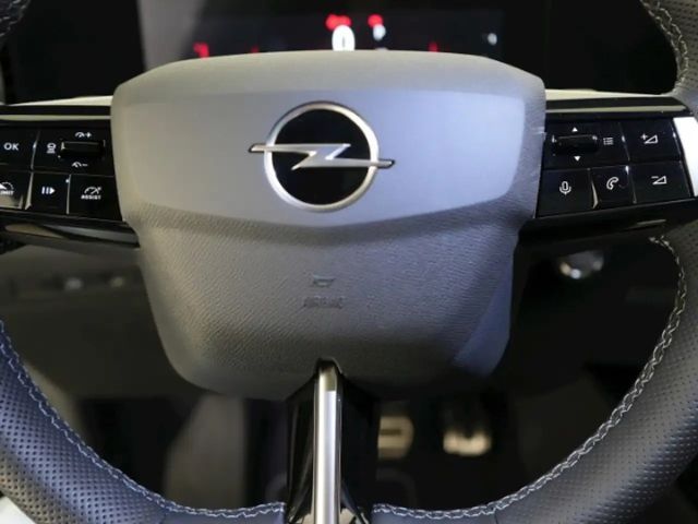 Opel Astra Sports Tourer Ultimate