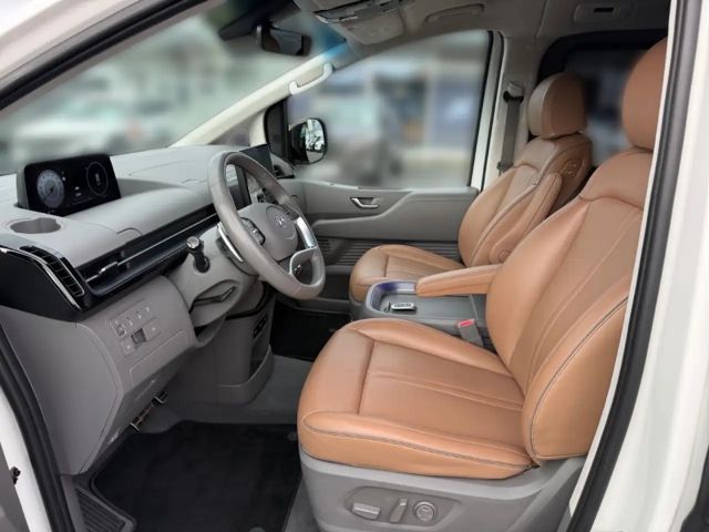 Hyundai Staria Signature Vierwielaandrijving