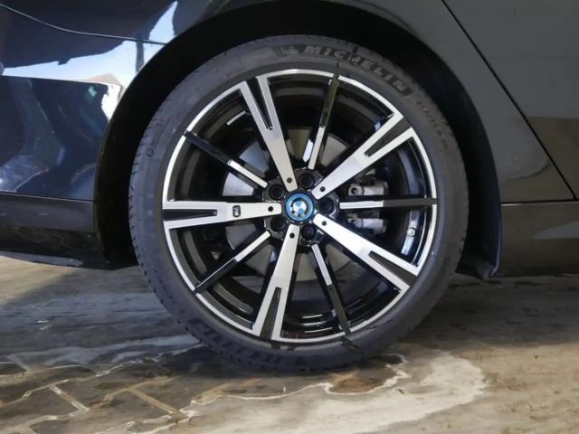 BMW i5 M-Sport