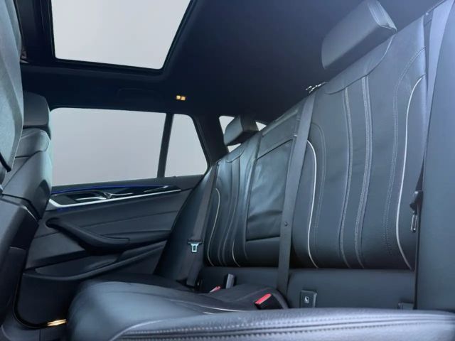 BMW 530 530d M-Sport Touring xDrive