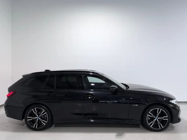 BMW 320 320e M-Sport xDrive