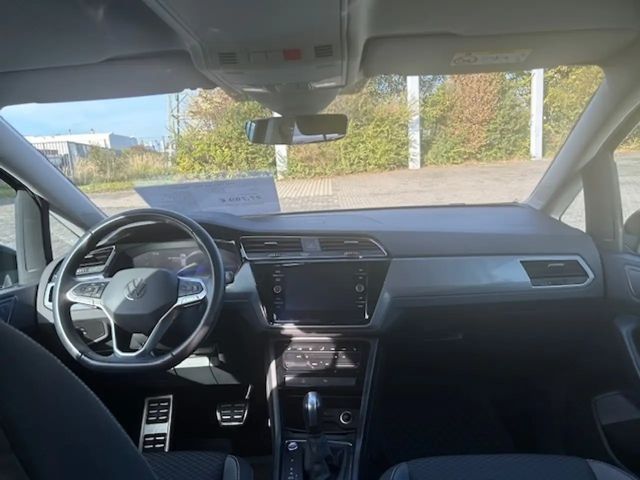 Volkswagen Touran TDI "Active", NP: 48.000 €