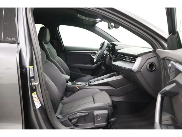 Audi A3 35 TFSI S-Line Sedan Sportback