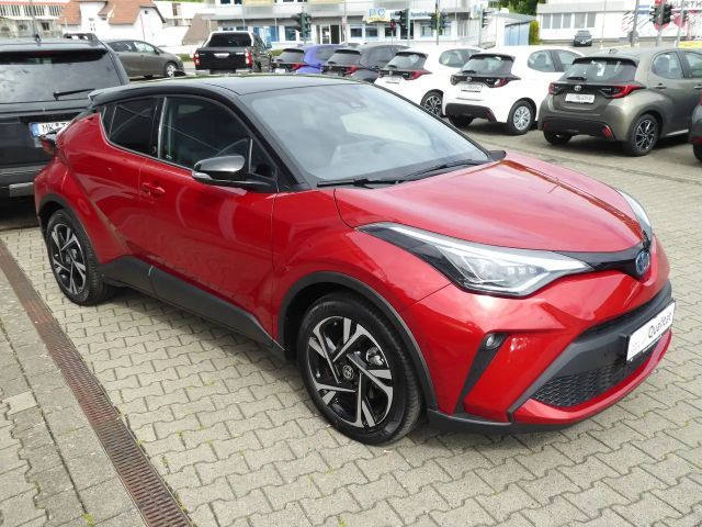Toyota C-HR Team D