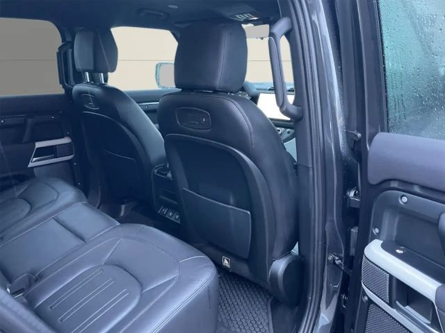 Land Rover Defender 110 D300 SE