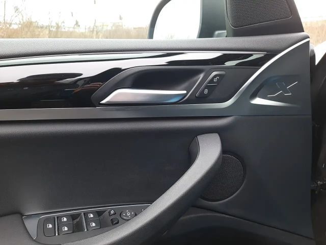 BMW X3 xDrive30e