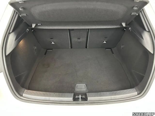 Mercedes-Benz A 200 AMG Line