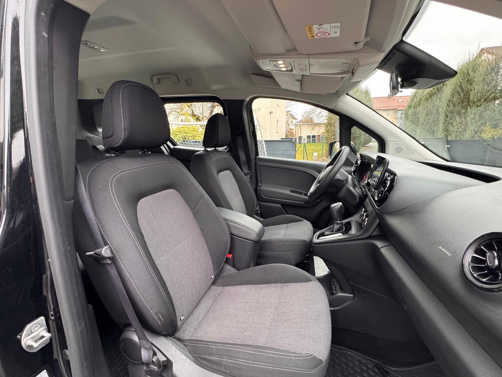 Mercedes-Benz T-Klasse 180d**KLIMA/TEMPO/DAB+/APPLECAR**