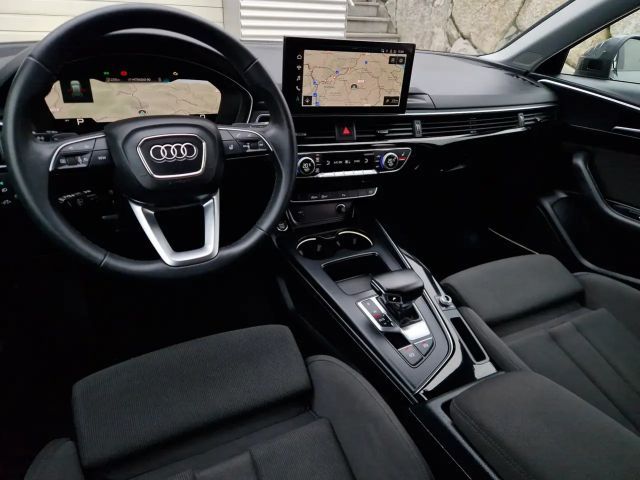 Audi A4 35 TDI Avant S-Line