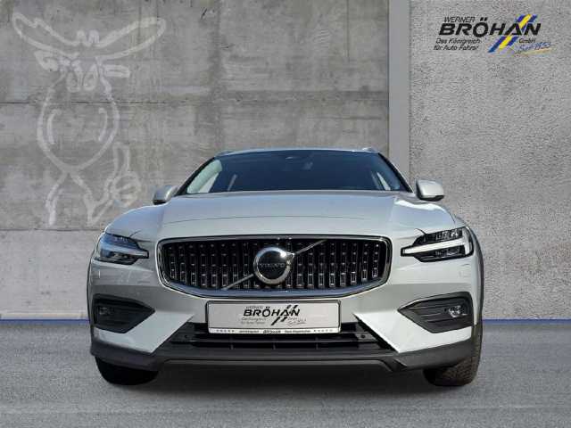 Volvo V60 Cross Country AWD Plus