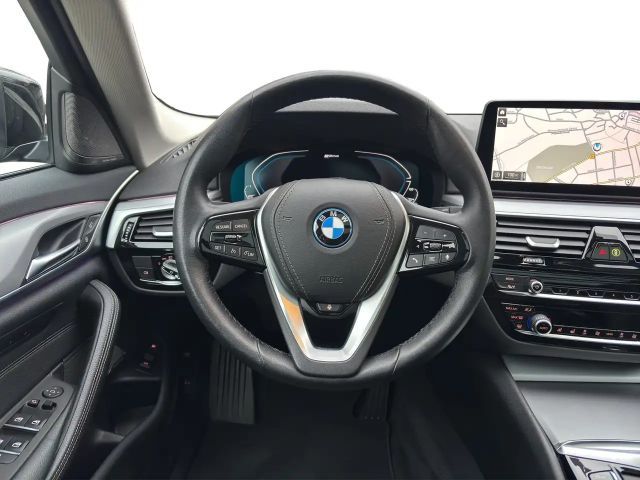 BMW 530 530e Touring