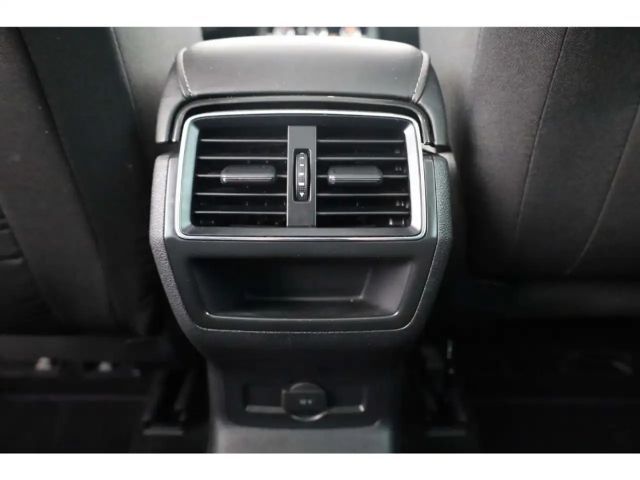 Skoda Karoq 1.5 TSI Ambition