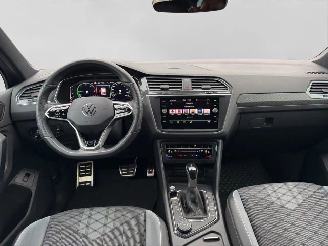 Volkswagen Tiguan 4Motion DSG R-Line