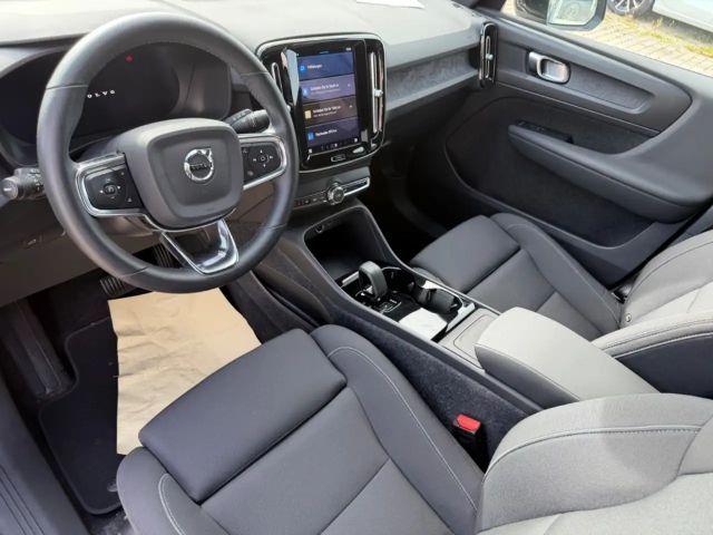 Volvo XC40 AWD Plus Recharge Twin Engine