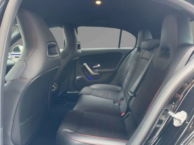 Mercedes-Benz A 250 A 250 e AMG Line