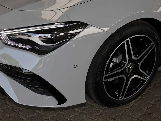 Mercedes-Benz CLA 180 AMG Line Coupé