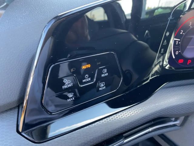 Volkswagen Golf DSG GTI