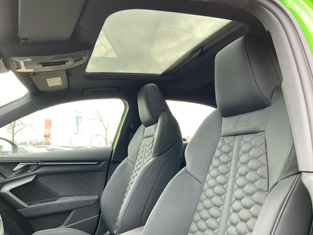 Audi RS3 Quattro S-Tronic Sedan