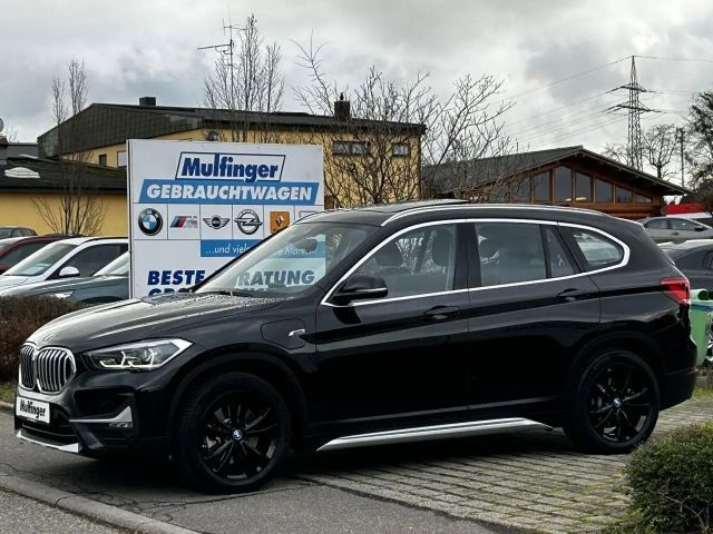 BMW X1 x25e Sports.HUD ACC PanoD.KomfZ.LED Navi+ 18"