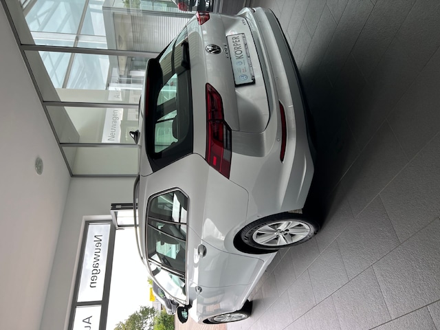 Volkswagen Golf Life Variant