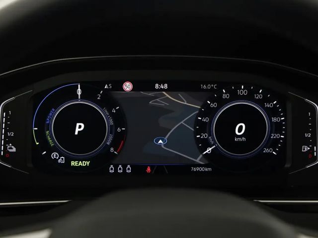 Volkswagen Passat GTE Variant