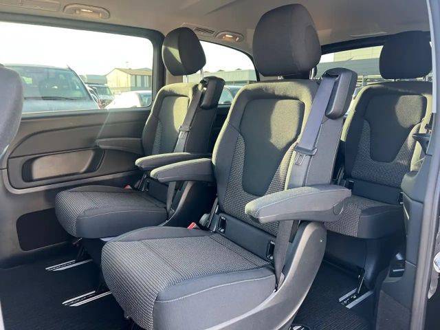 Mercedes-Benz V 220 Style