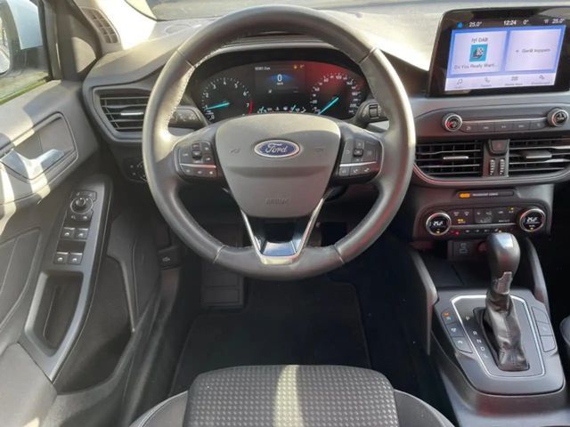 Ford Focus Cool & Connect
