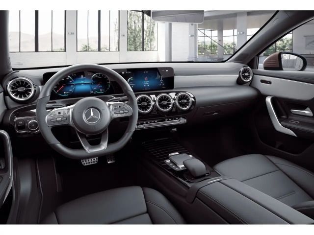 Mercedes-Benz A 250 A 250 e AMG Line