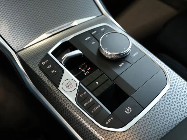 BMW 320 320d M-Sport Touring