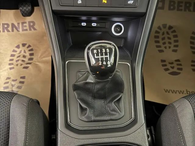 Volkswagen Touran 2,0 TDI *NAVI*ACC*AHK*PANO*PDC vo/hi*Elektr. He...