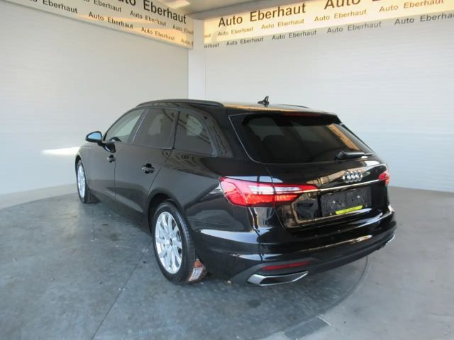 Audi A4 35 TFSI Avant S-Tronic