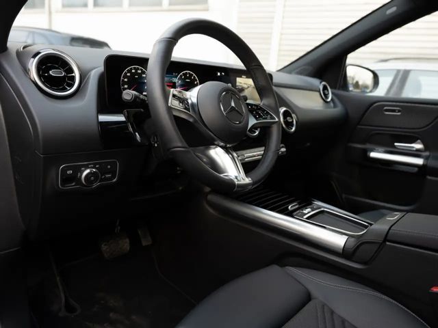 Mercedes-Benz B 180 Progressive