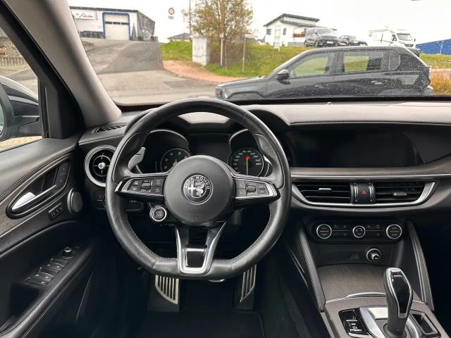 Alfa Romeo Stelvio Lusso Q4 TI