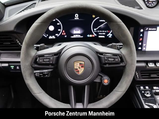 Porsche 992 Cabrio Carrera GTS