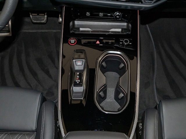 Audi A6 Avant Quattro S-Tronic