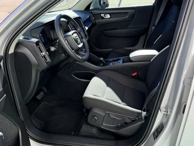 Volvo XC40 Core Momentum