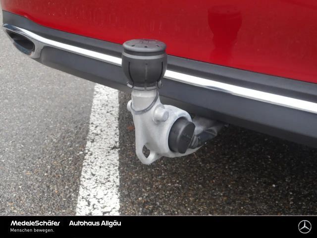 Mercedes-Benz C 180 AVANTGARDE Sedan