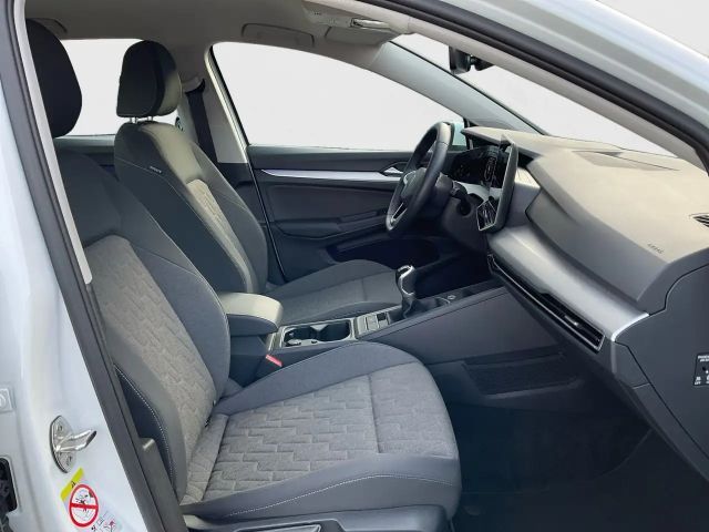 Volkswagen Golf 1.5 TSI Golf VIII Life