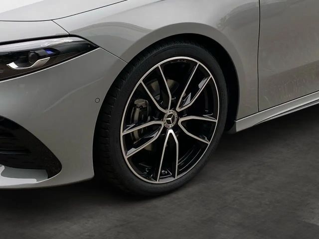 Mercedes-Benz A 200 AMG Line