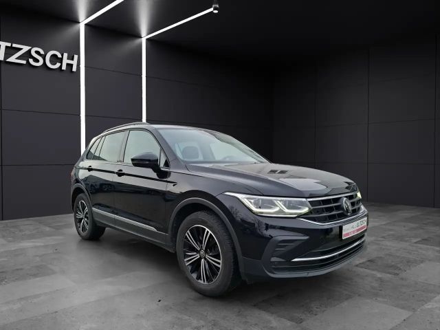 Volkswagen Tiguan DSG Life