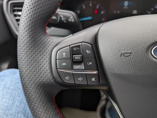 Ford Focus ST Line Wagon