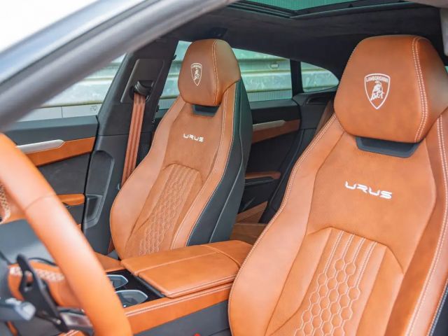 Lamborghini Urus S