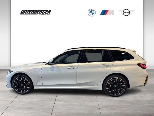 BMW 330 330e M-Sport Touring xDrive