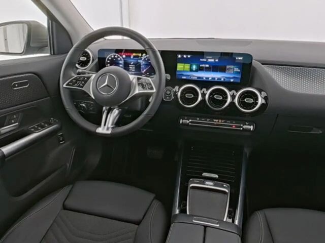 Mercedes-Benz GLA 180 Progressive
